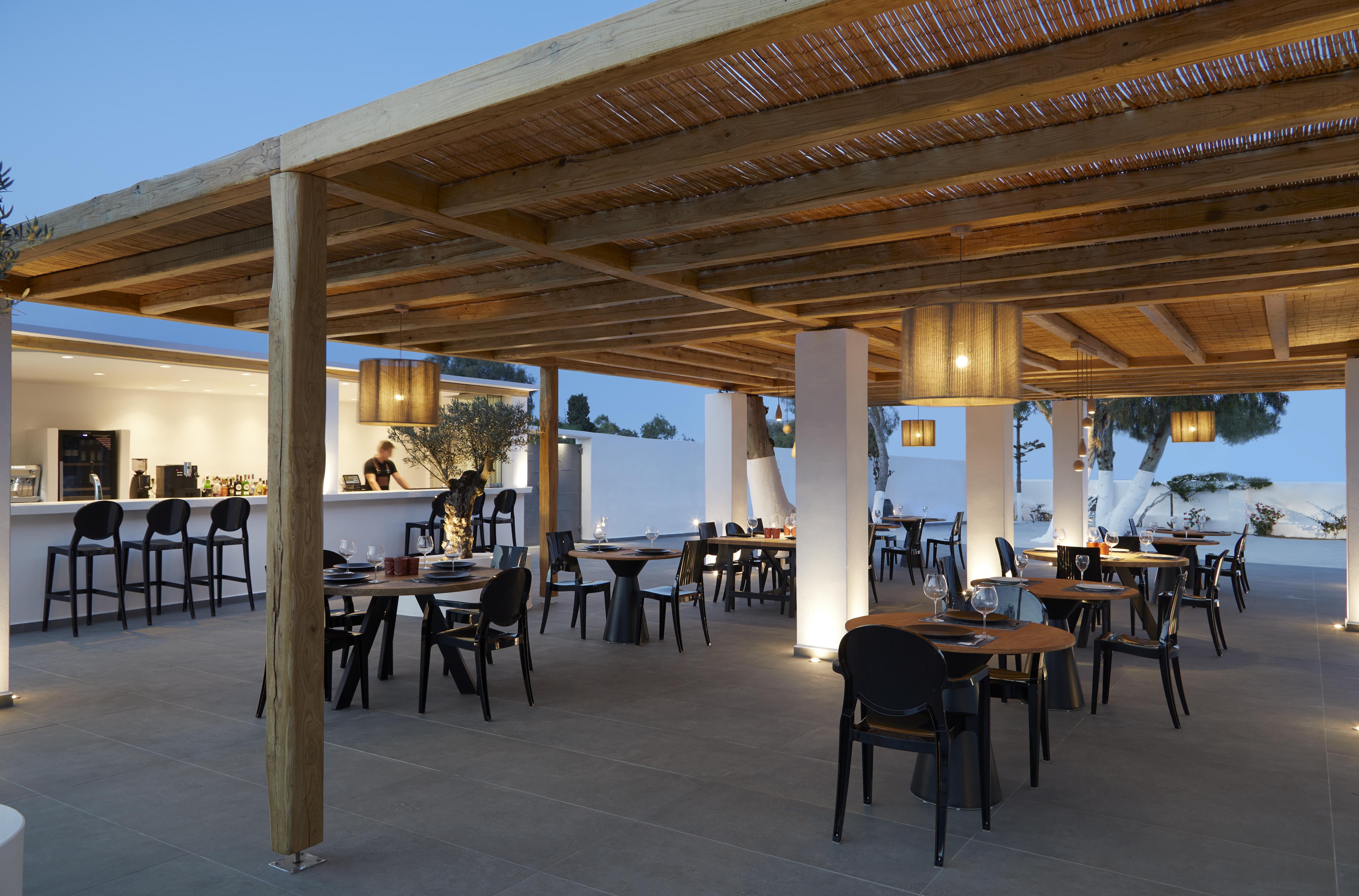 Kalisti Hotel & Suites Тира Экстерьер фото