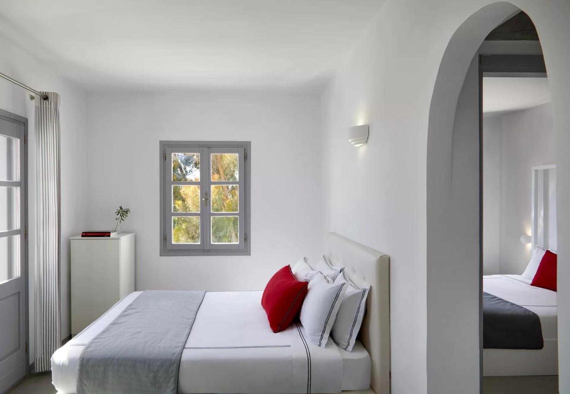 Kalisti Hotel & Suites Тира Экстерьер фото